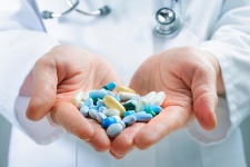 Some common antibiotics can damage your kidneys.