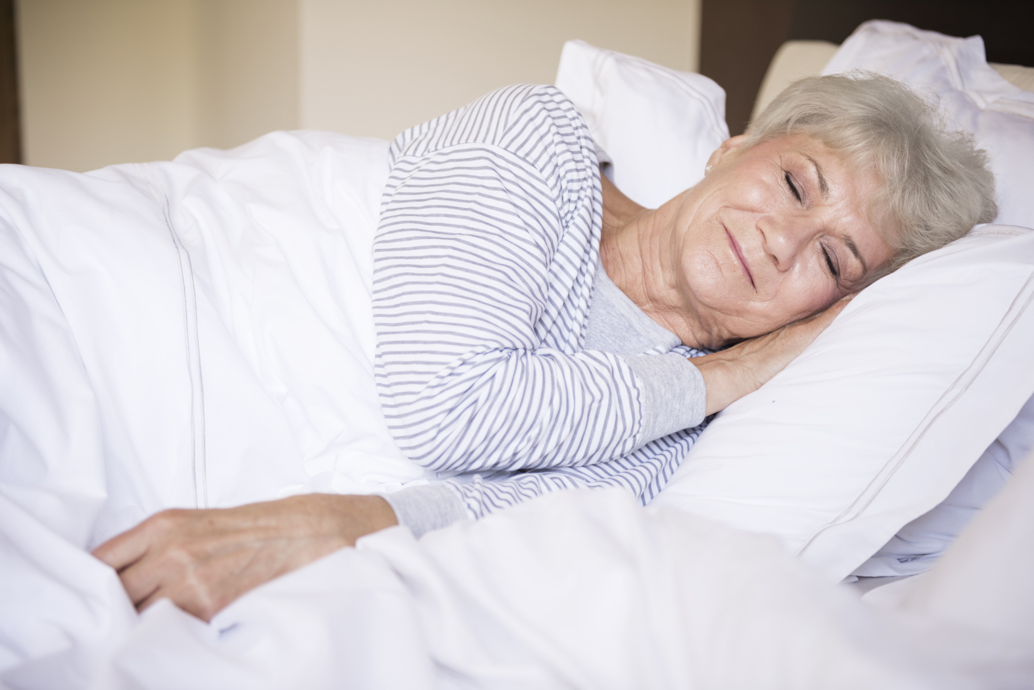 eHealth_Aug 6 2015_news _sleeping on side reduces alzheimers risk_yaneff